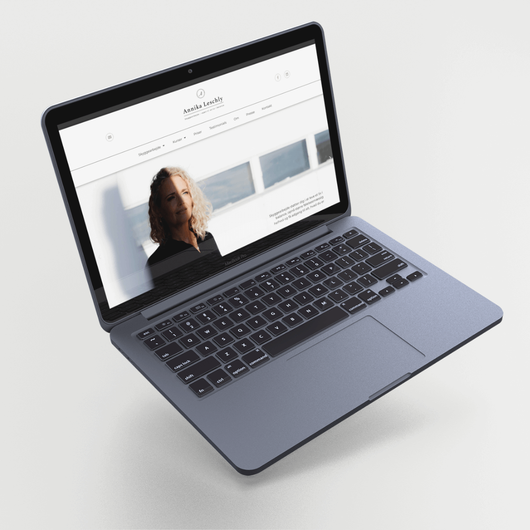 Annika Leschlys nye hjemmeside, som er blevet redesignet i nye, flotte nuancer og med mere overskuelig navigation og øget brugervenlighed